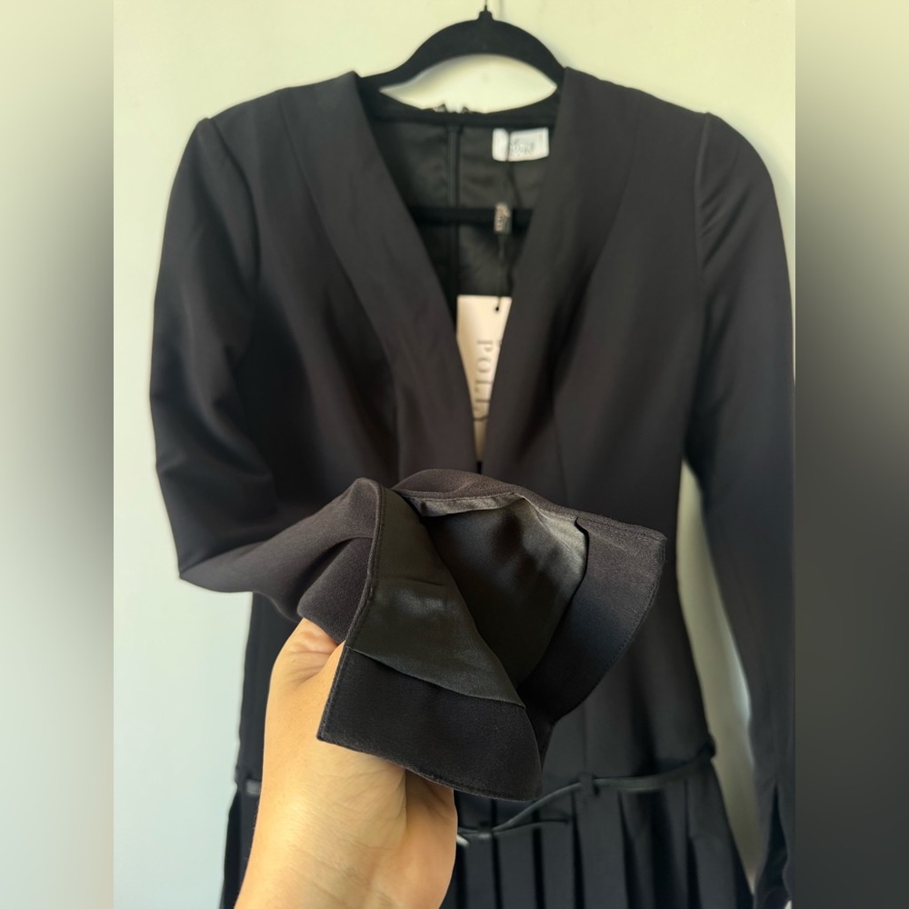 Oh Polly Fiorella Long-Sleeve Pleated Mini Dress in Black - Size 2 - Picture 11 of 15